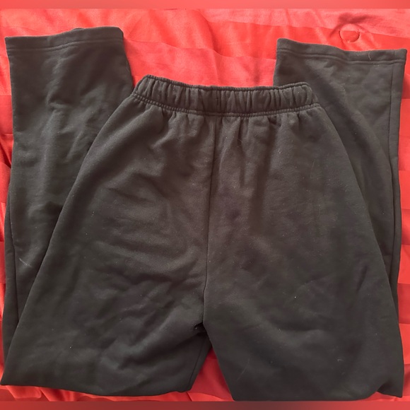 Alo yoga ACCOLADE STRAIGHT LEG SWEATPANT - Picture 6 of 6